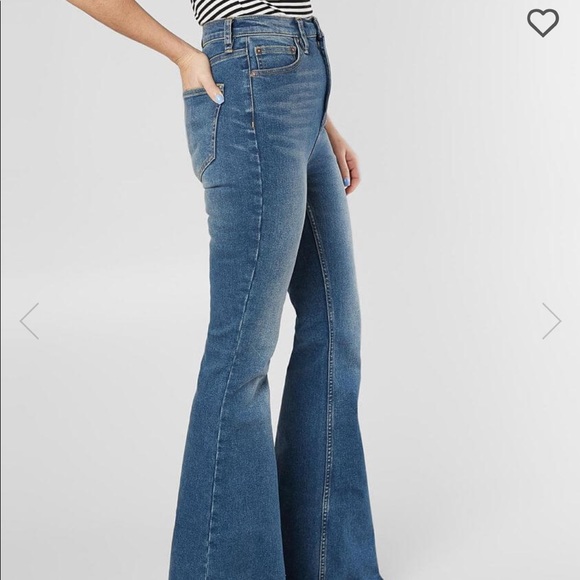 NEW • Free People • CRVY Robin High Rise Jeans 26 - Picture 4 of 9